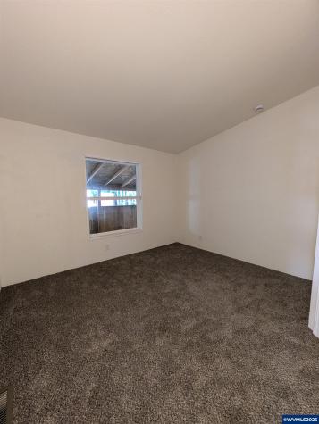 9700 SW Tualatin #5 Road Tualatin OR 97062