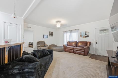 104 Essex Drive SE Aumsville OR 97325