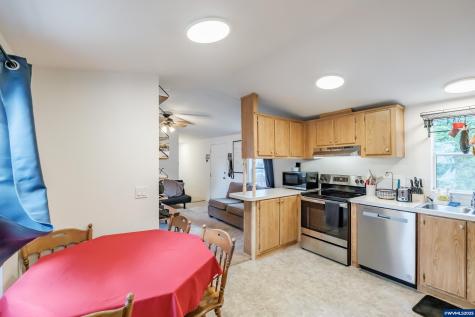 5050 Columbus #20 Street SE Albany OR 97322