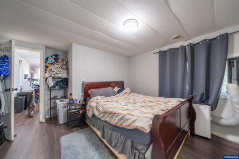 3237 Elm Street Hubbard OR 97032