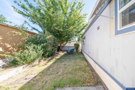 3237 Elm Street Hubbard OR 97032