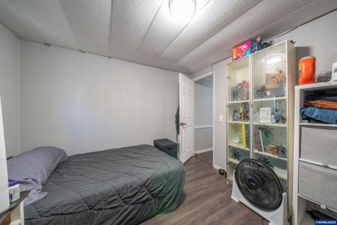 3237 Elm Street Hubbard OR 97032