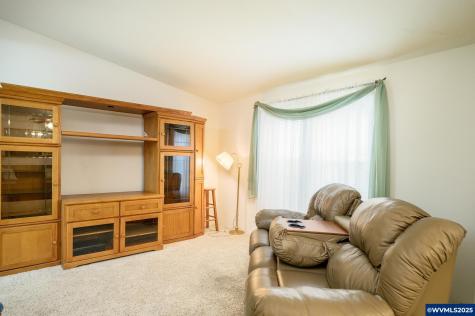 1401 W Ellendale #51 Avenue Dallas OR 97338
