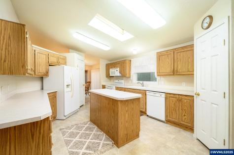 1401 W Ellendale #51 Avenue Dallas OR 97338