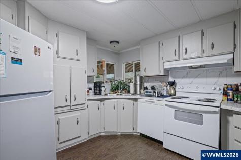 5422 Portland #123 Road NE Salem OR 97305