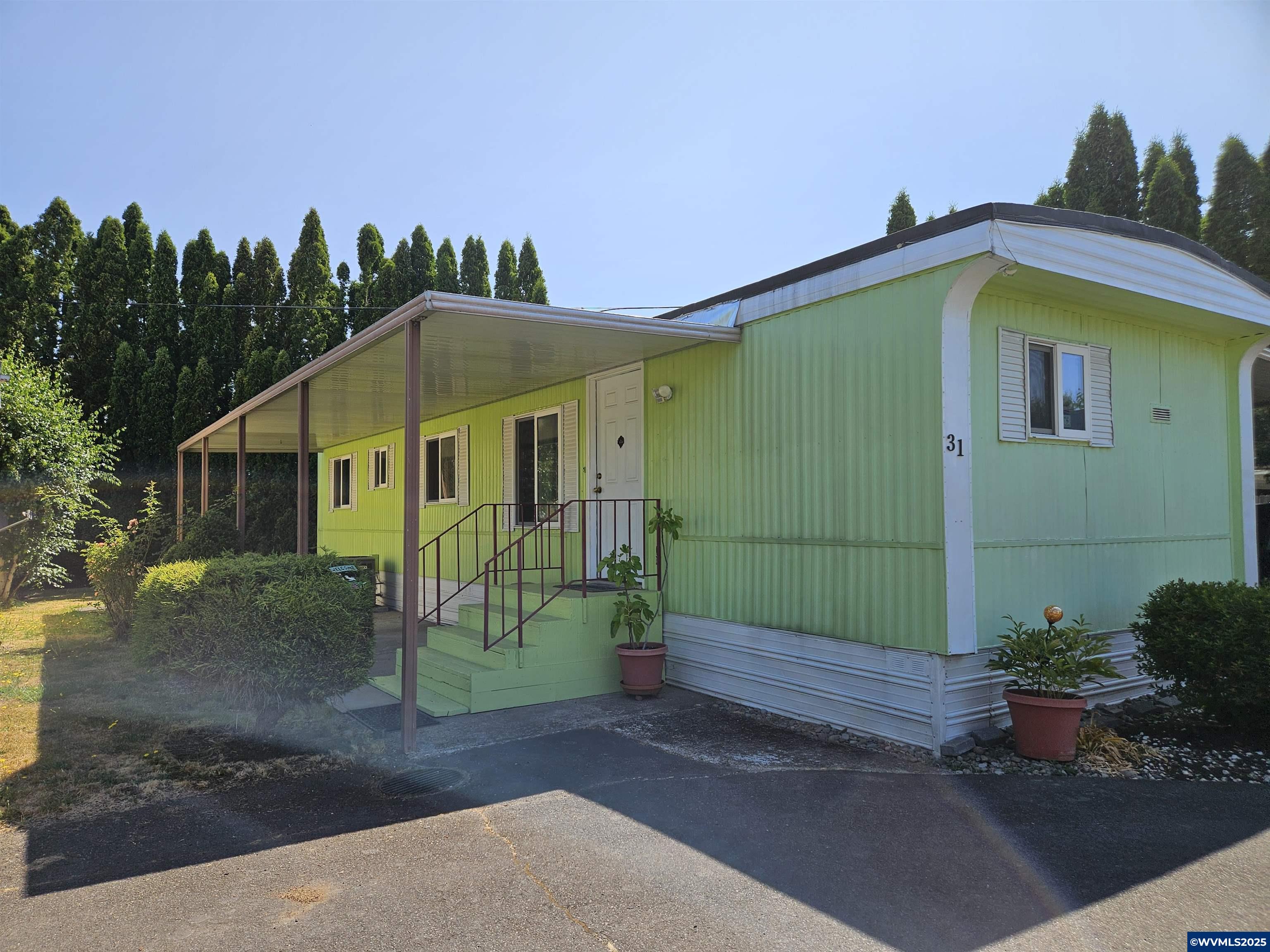 876 41st #31 Place NE Salem OR 97301