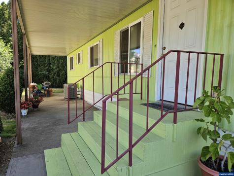 876 41st #31 Place NE Salem OR 97301