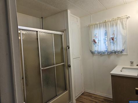 876 41st #31 Place NE Salem OR 97301
