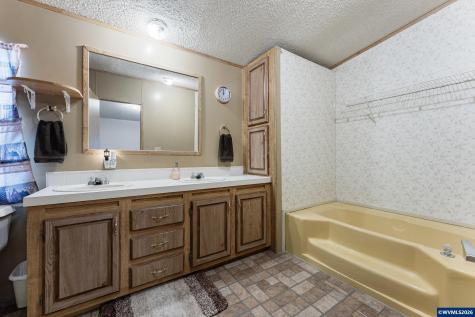 5183 Dory Court N Keizer OR 97303