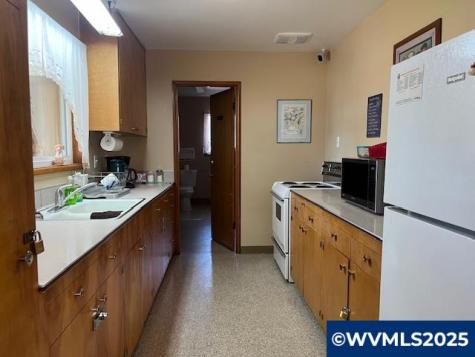 16901 SE Division #68 Street Portland OR 97236-1483