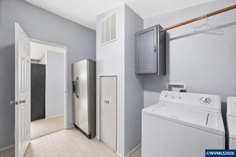 1401 W Ellendale Avenue Dallas OR 97338