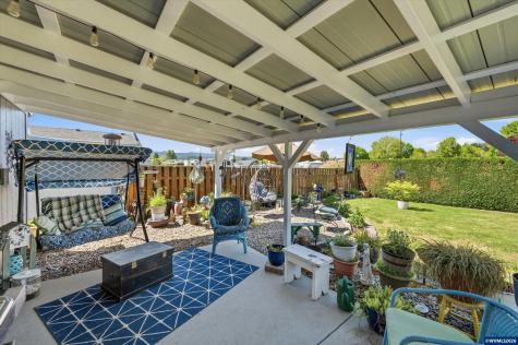 1401 W Ellendale Avenue Dallas OR 97338