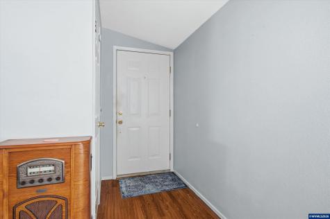 1401 W Ellendale Avenue Dallas OR 97338