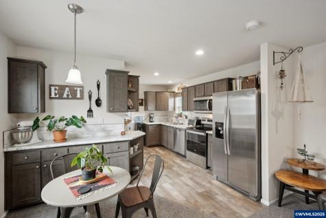 603 NW 6th Court Mcminnville OR 97128