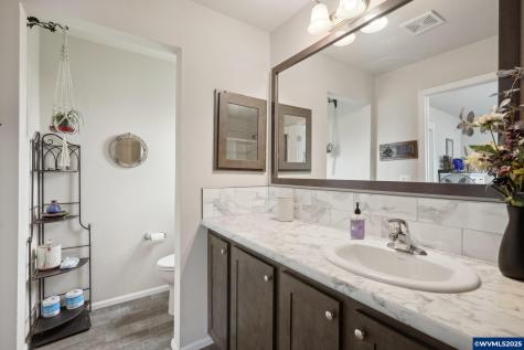 603 NW 6th Court Mcminnville OR 97128