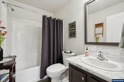 603 NW 6th Court Mcminnville OR 97128