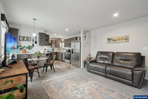 603 NW 6th Court Mcminnville OR 97128