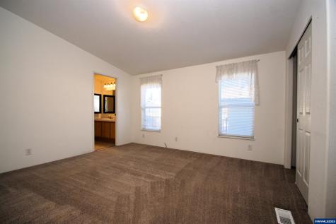4252 Lemon Street NE Salem OR 97305