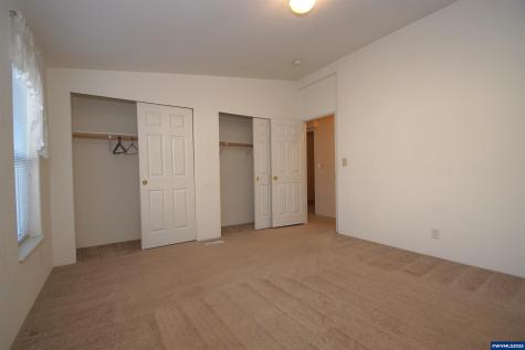 4252 Lemon Street NE Salem OR 97305