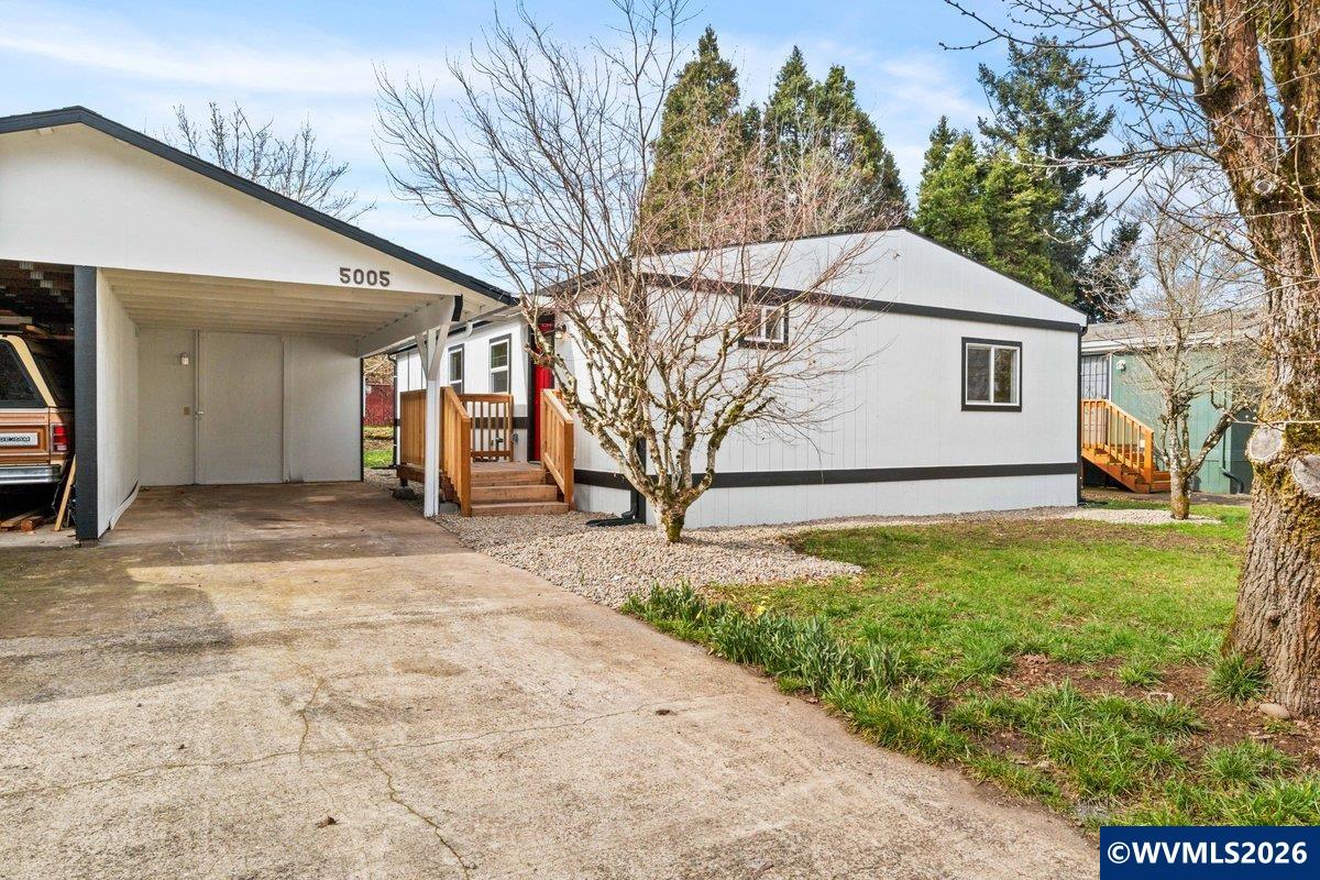 5005 Cumberland #3 Court SE Salem OR 97306