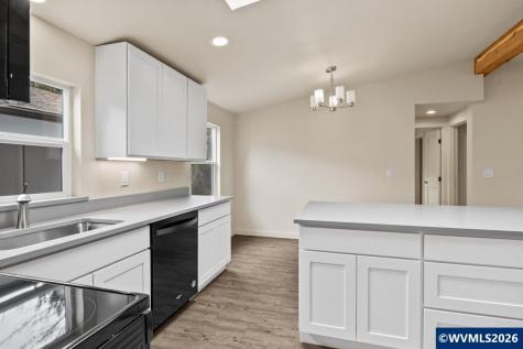 5005 Cumberland #3 Court SE Salem OR 97306