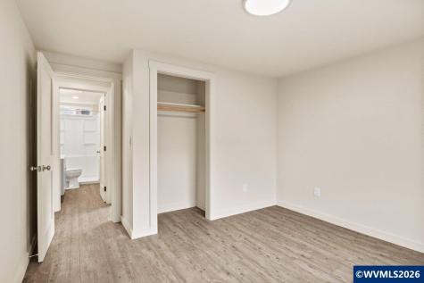 5005 Cumberland #3 Court SE Salem OR 97306