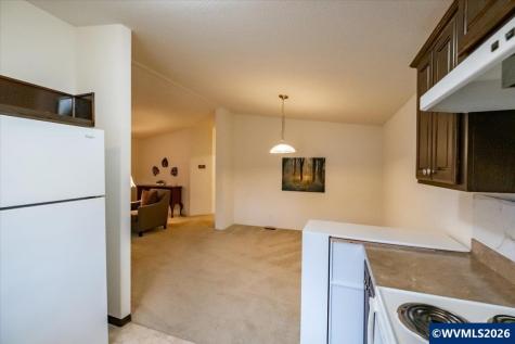 612 N Cascade Drive Woodburn OR 97071