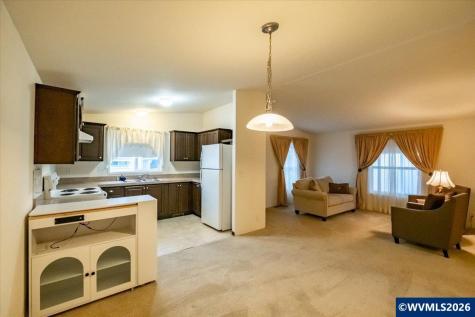 612 N Cascade Drive Woodburn OR 97071