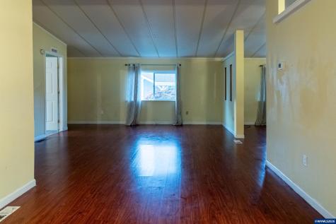 4155 NE Three Mile #141 Lane Mcminnville OR 97128