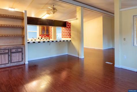 4155 NE Three Mile #141 Lane Mcminnville OR 97128