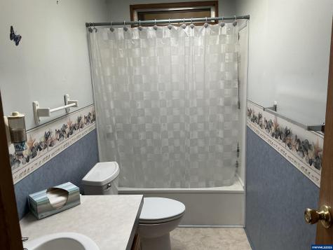 5422 Portland #53 Road NE Salem OR 97305