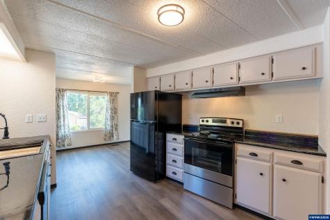 5055 NE Elliott #8 Circle Corvallis OR 97330