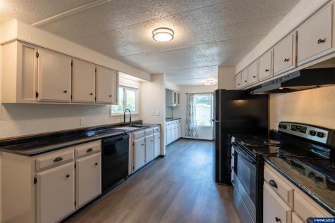5055 NE Elliott #8 Circle Corvallis OR 97330