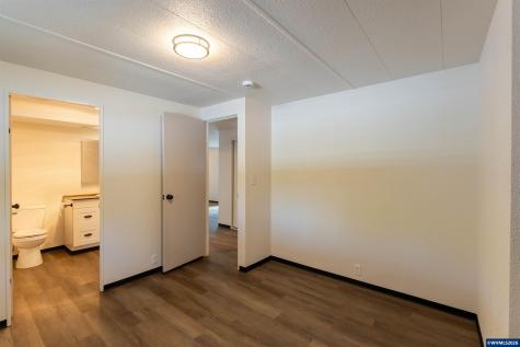 5055 NE Elliott #8 Circle Corvallis OR 97330