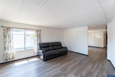 5055 NE Elliott #8 Circle Corvallis OR 97330