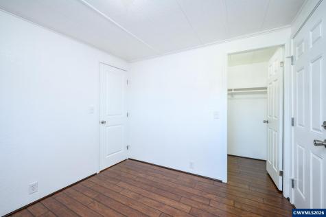 500 N Gilwood Street Carlton OR 97111