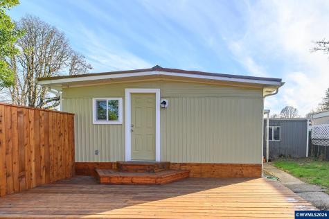 500 N Gilwood Street Carlton OR 97111