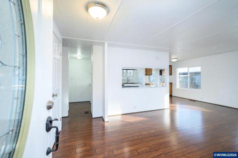 500 N Gilwood Street Carlton OR 97111