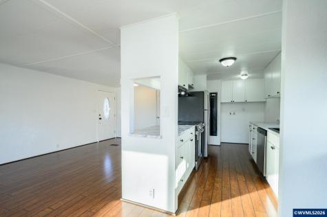 500 N Gilwood Street Carlton OR 97111