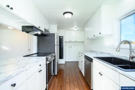 500 N Gilwood Street Carlton OR 97111