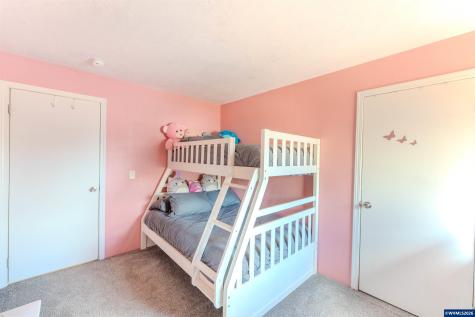 4364 Bren Lp NE Salem OR 97305-2789