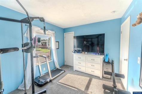 4364 Bren Lp NE Salem OR 97305-2789
