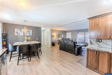 4364 Bren Lp NE Salem OR 97305-2789