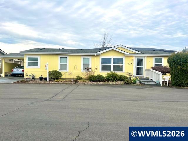 642 Royalty Circle NE Salem OR 97301