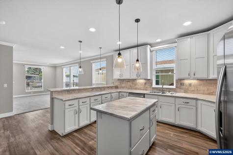 4155 NE Three Mile #80 Lane Mcminnville OR 97128-0000