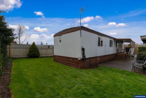 612 N Cascade Drive Woodburn OR 97071