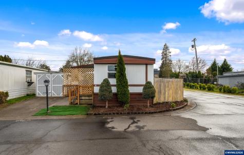 612 N Cascade Drive Woodburn OR 97071
