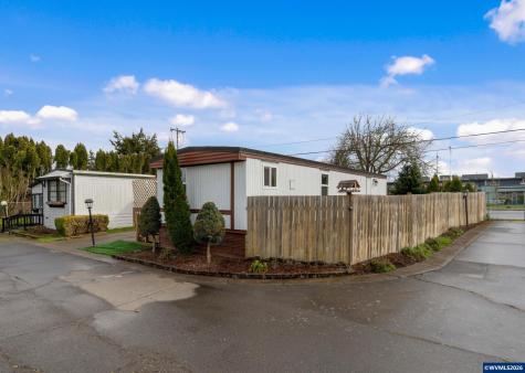 612 N Cascade Drive Woodburn OR 97071