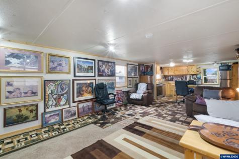 612 N Cascade Drive Woodburn OR 97071