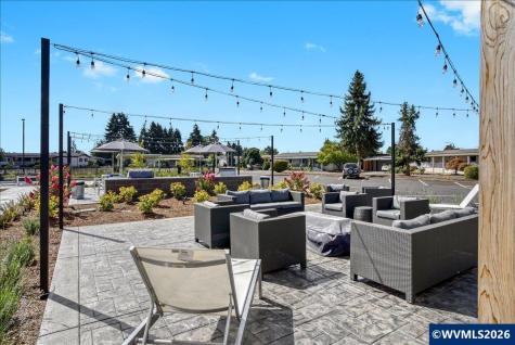 2200 Lancaster #14a Drive SE Salem OR 97317